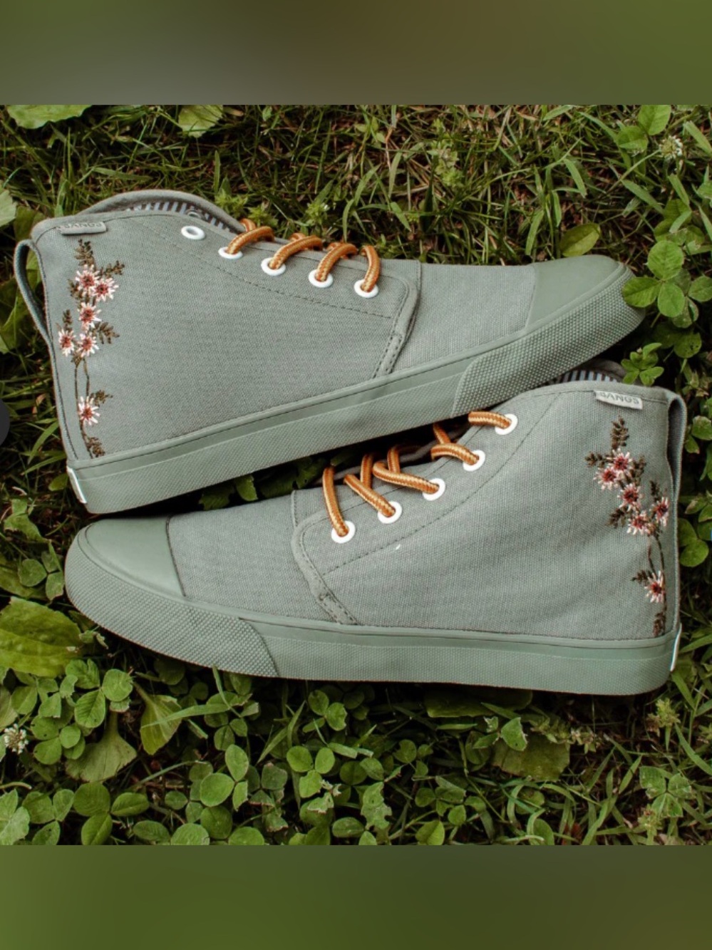 Sage floral high top